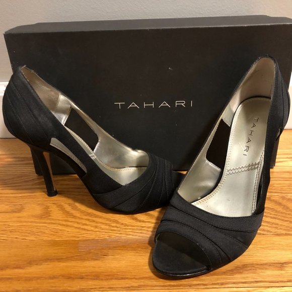 Tahari Satin Open Toe Pumps size 5.5 - Picture 1 of 4